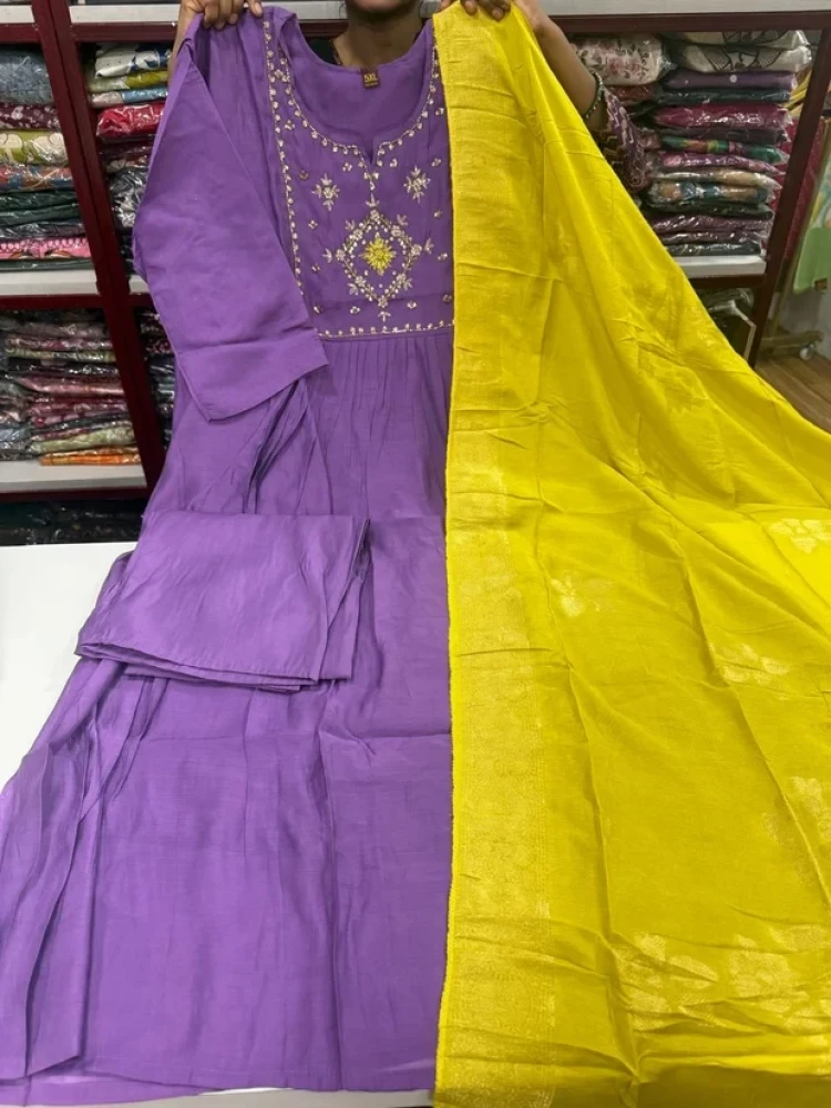 Beautiful Designer Plus-Size Lavender Purple 3 Piece Ethnic Suit Set with Embroidered Kurta, Solid Bottom & Mustard Yellow Dupatta for Women – (CMHT0515)